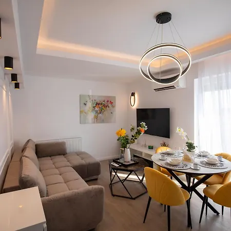 Sky Heaven Elegance 8th Apartman *