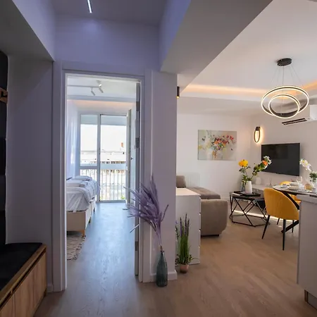 Sky Heaven Elegance 8th Bükreş