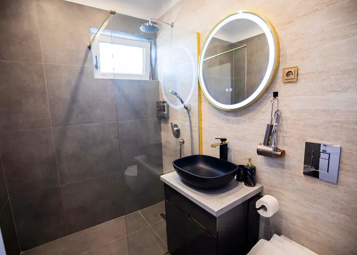 Sky Heaven Elegance 8th شقة