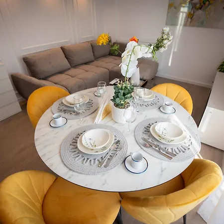 Sky Heaven Elegance 8th * Bukareszt